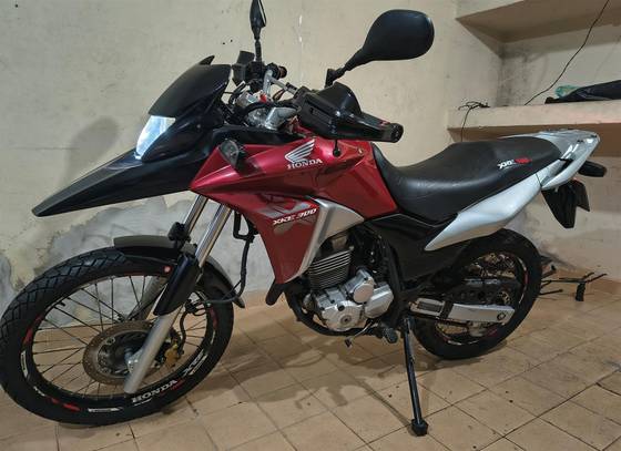HONDA XRE 300 
